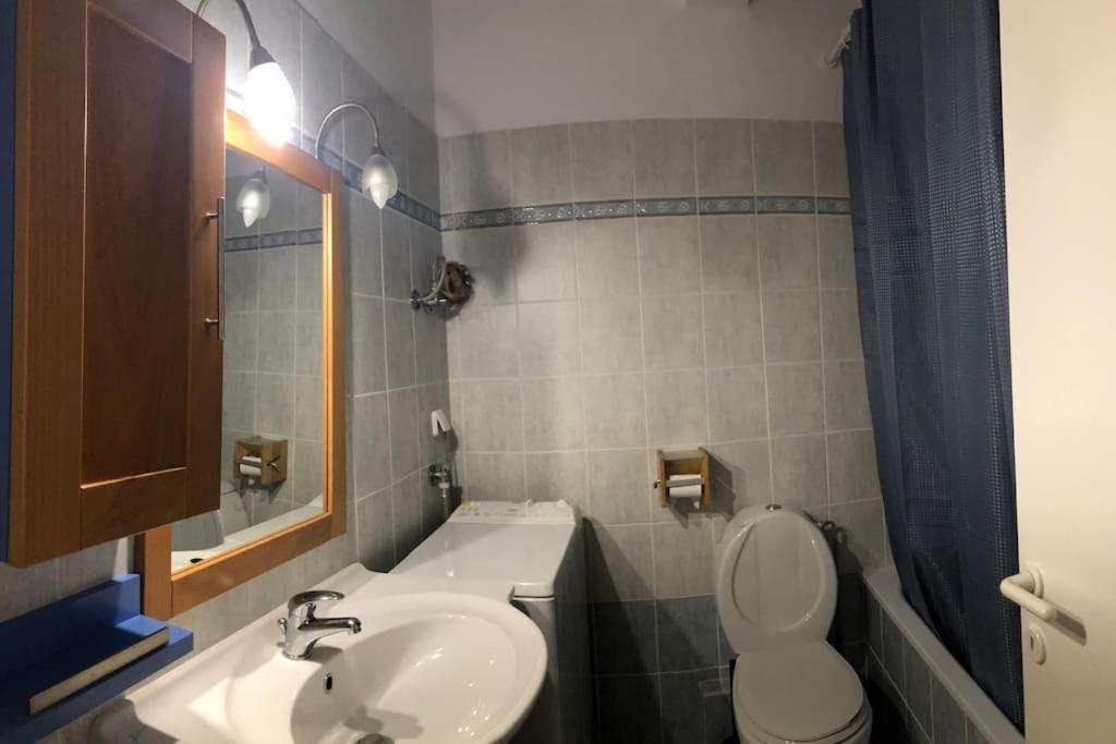 Moments: Two-bedroom With Unique View Apartment *